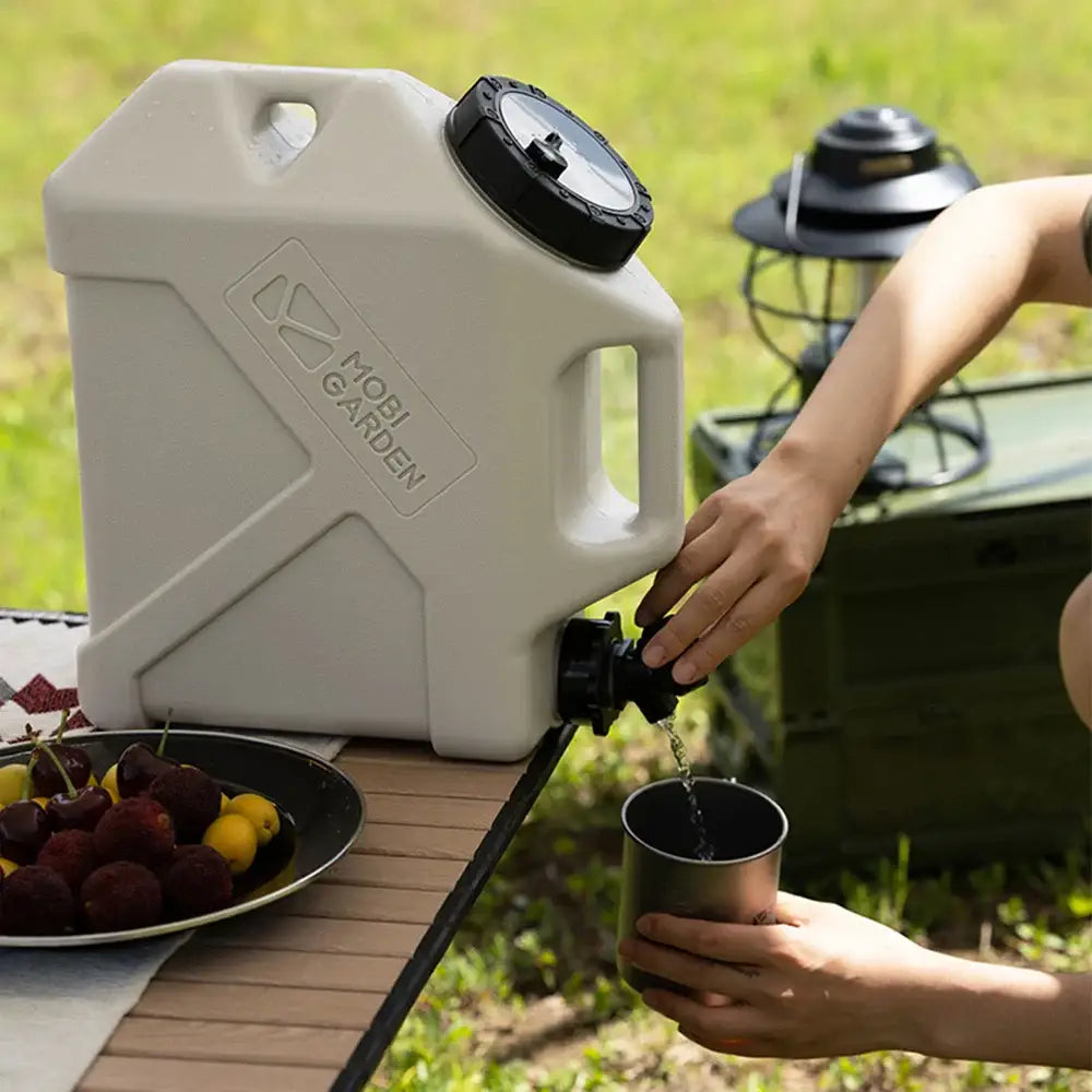 Mobi Garden MU-ZE Water Container – Portable Food-Grade Camping Bucket with Faucet - Mobi Garden MU-ZE Water Container